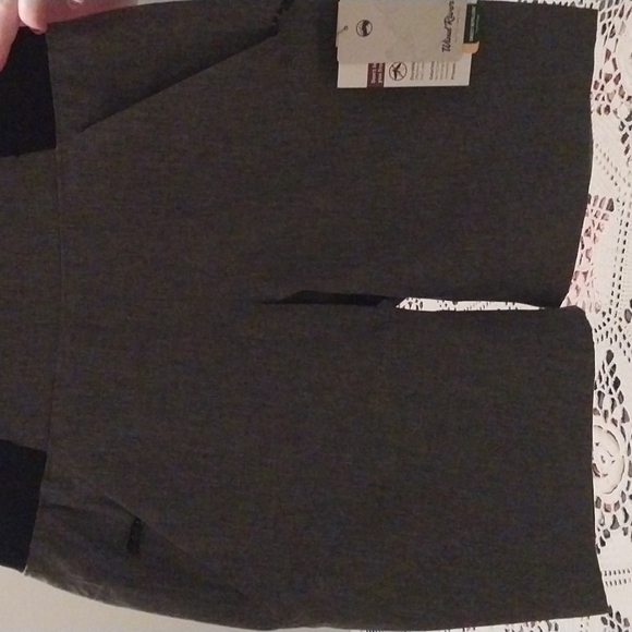 Womens shorts - Picture 4 of 4